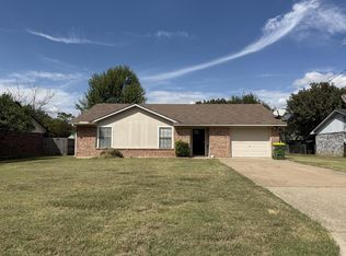 3916 Paradise Island Rd, Waco, TX 76705