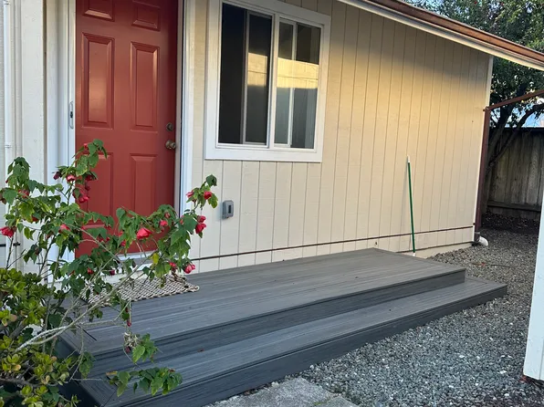 141 Isabella Rd, El Granada, CA 94018