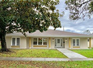 5353 Berkley Dr, New Orleans, LA 70131