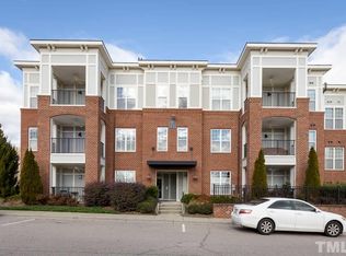 601 Finsbury St APT 200, Durham, NC 27703