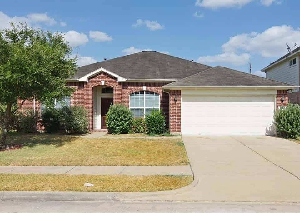 1st image of 4003 Hawthorn Glen Ct
