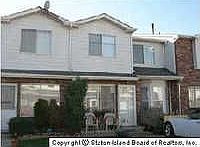 1st image of 64 Country Dr N