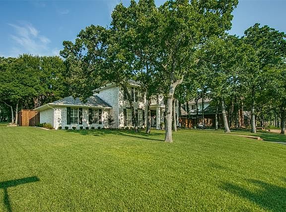 2nd image of 708 Lafayette Dr