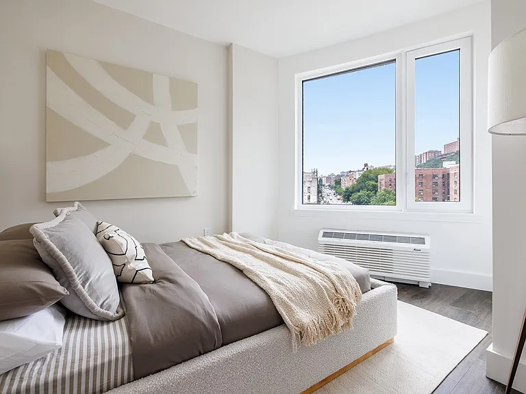 4568 Broadway #6H — Photo 8
