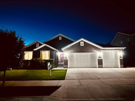 2nd image of 2045 E Mine Rock Rd