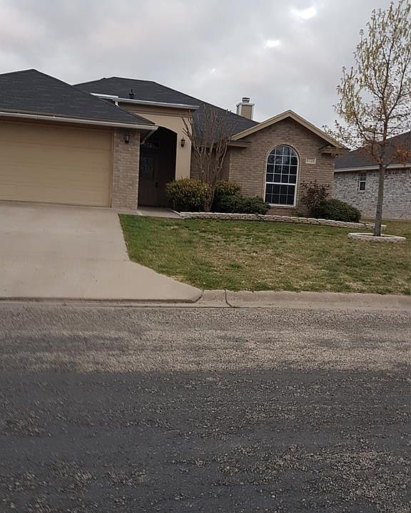 1st image of 1721 Louise Dr