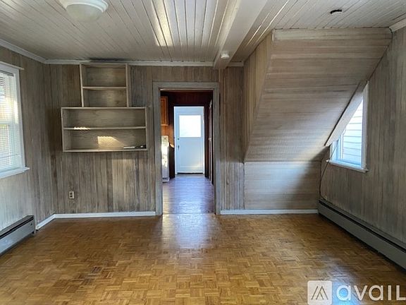 3rd image of 3126 Portage Bay Pl E