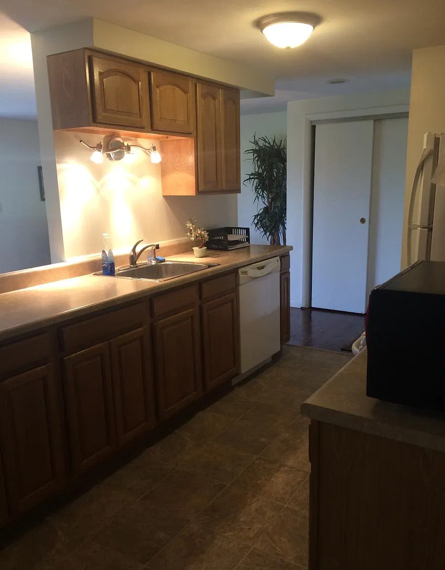 2 bed, 850 sqft, $1,595 — Photo 4