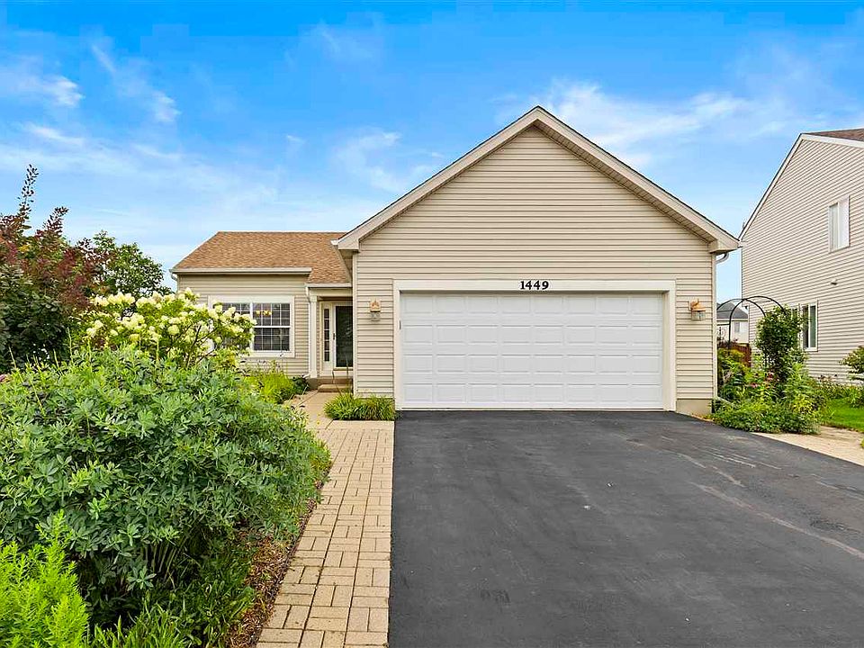 1st image of 1449 Woodland Dr