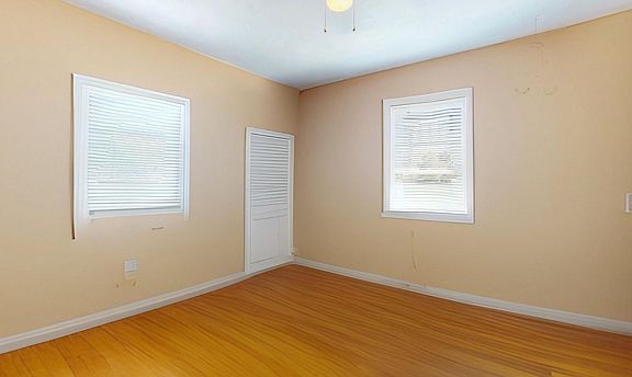 2nd image of 254 Elliot St #1