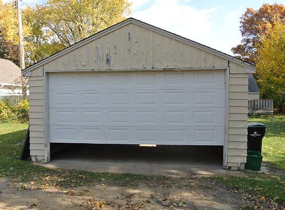 5th image of 3163 Lake Johanna Blvd