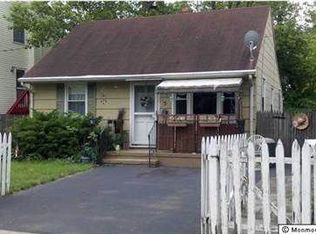 5 Liberty St, Freehold, NJ 07728