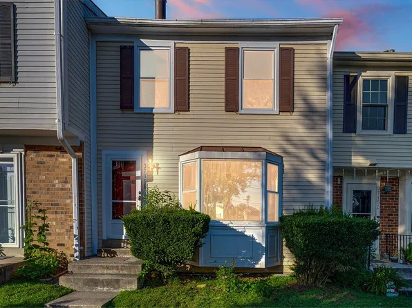 3715 Munson Rd, Falls Church, VA 22041