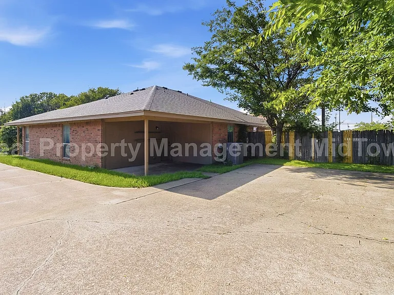 2307 Monte Carlo Dr — Photo 22