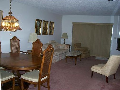 4th image of 142 Lake Rebecca Dr #142