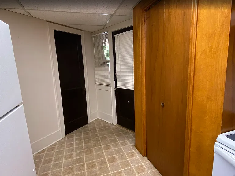 201 S Cravens St #4 — Photo 6