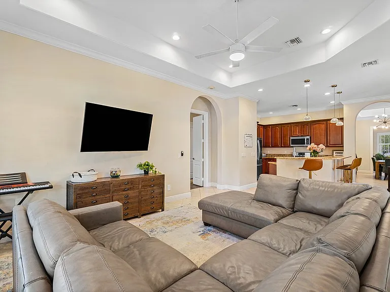 3461 SW Funtuna St — Photo 13