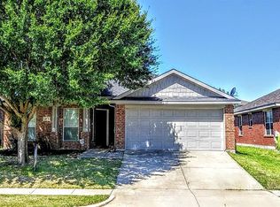 205 Creekview Dr, Wylie, TX 75098
