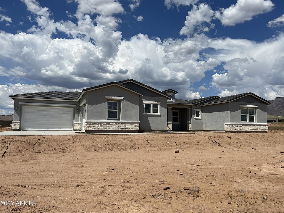 1st image of 2677 Baker Dr