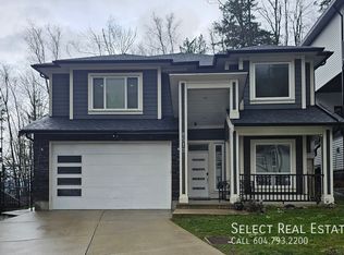 8512 Forest Gate Dr #B, Chilliwack, BC V4Z0C7
