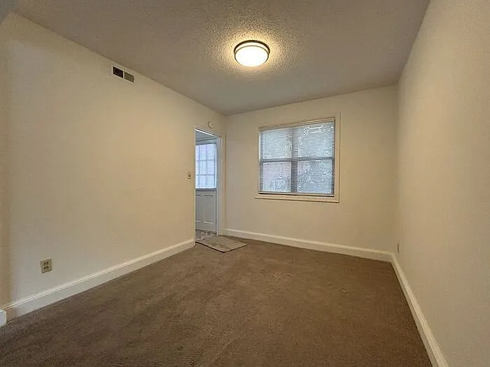 271 Myron Cir #271 — Photo 6