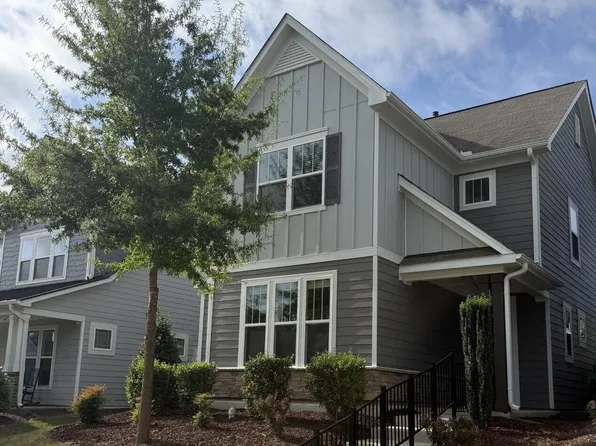 205 Beldenshire Way, Holly Springs, NC 27540