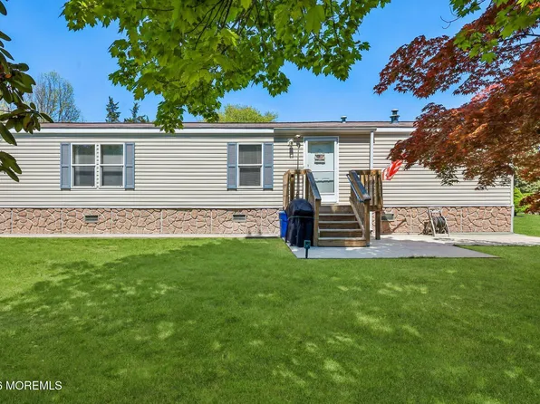 9 Kay Lane #9, Howell, NJ 07731