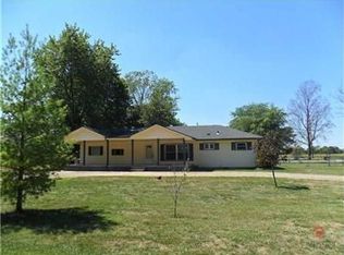 2101 S Clark Rd, Shelbyville, IN 46176