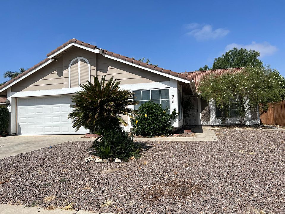 1st image of 316 Oleander Dr