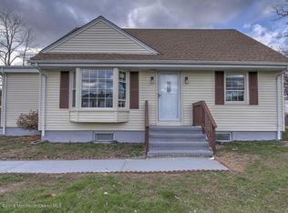 26 Knight St, Red Bank, NJ 07701