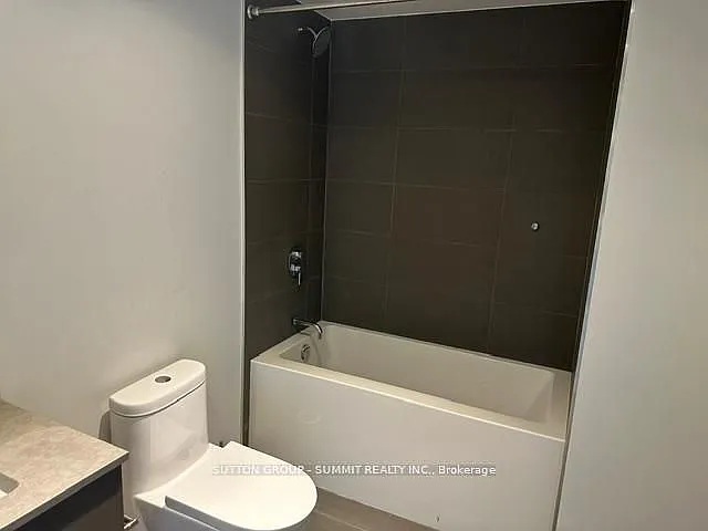 135 E Liberty St N #1507 — Photo 30