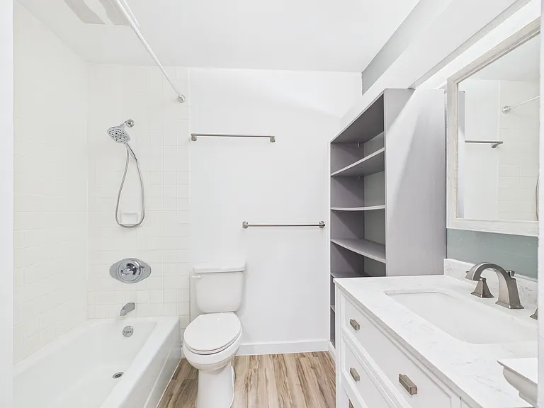 1015 Aoloa Pl #252 — Photo 7