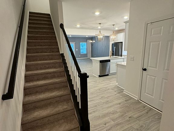 2nd image of 709 Bellmouth Rd #1