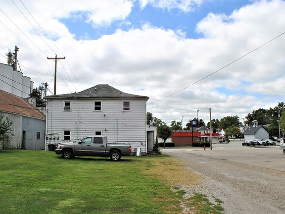 5th image of 124 S Chillicothe St