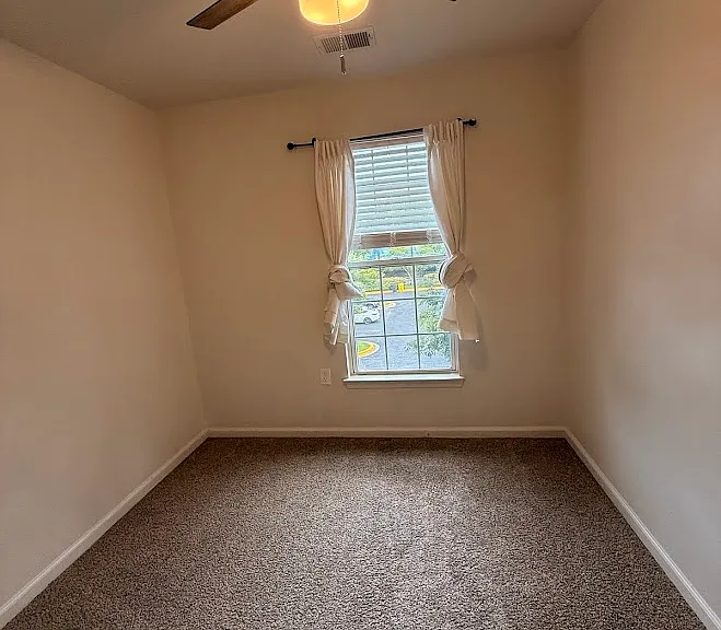 2524 Ayr Ct — Photo 15
