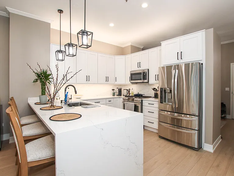 340 W Superior St #1604 — Photo 4