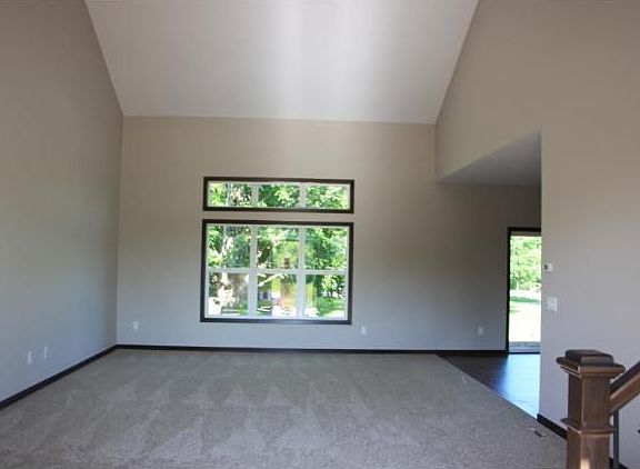 3rd image of 9257 Norwood Ln N