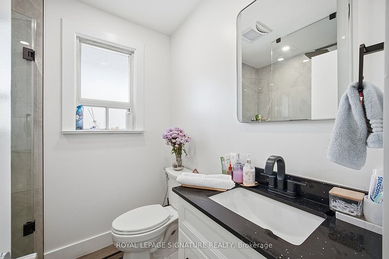 Toronto House for rent - 3 Bedrooms — photo 15