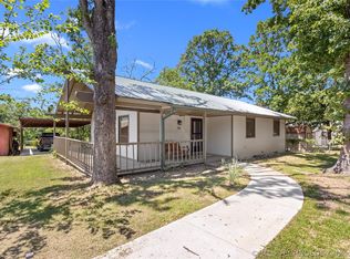 293 Kiamichi Rd, Eufaula, OK 74432