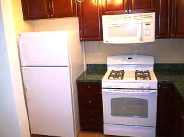 2939 Avenue Y image 1 of 6