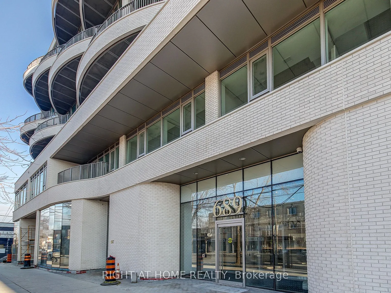 2 bed, $3,000 — Photo 3