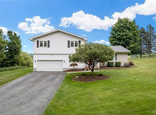 154 Harts Dr, New Hartford, NY 13413