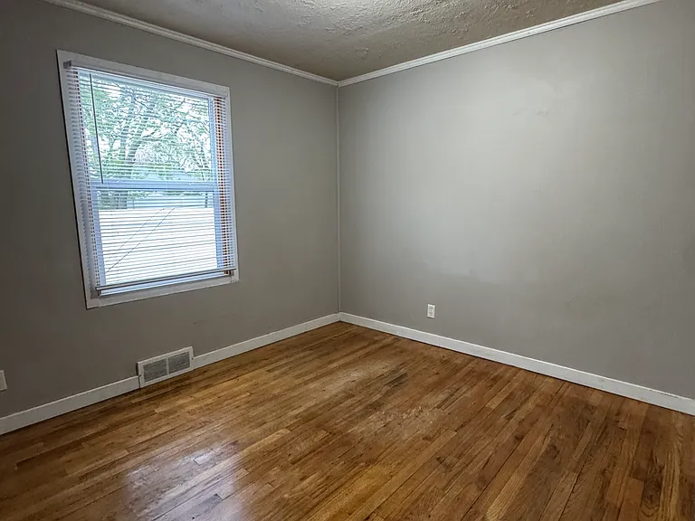 701 W 24th St #1 — Photo 11