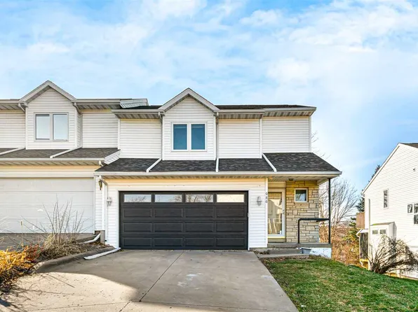 986 22nd Ave, Coralville, IA 52241