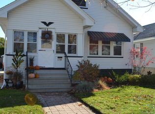 7719 10th Ave, Kenosha, WI 53143