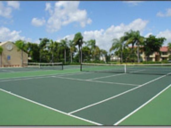 Tennis court, racquetball court, volleyball, gym, and more!