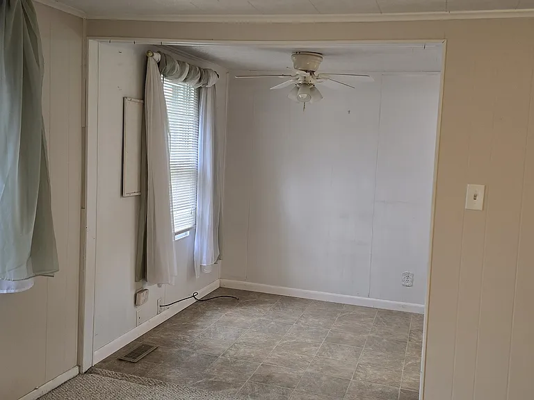 1511 Service St — Photo 9