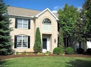22096 Country Way, Strongsville, OH 44149
