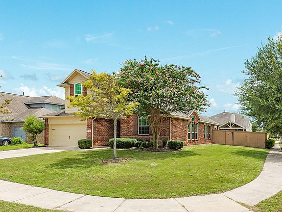 3rd image of 101 Long Meadow Ct