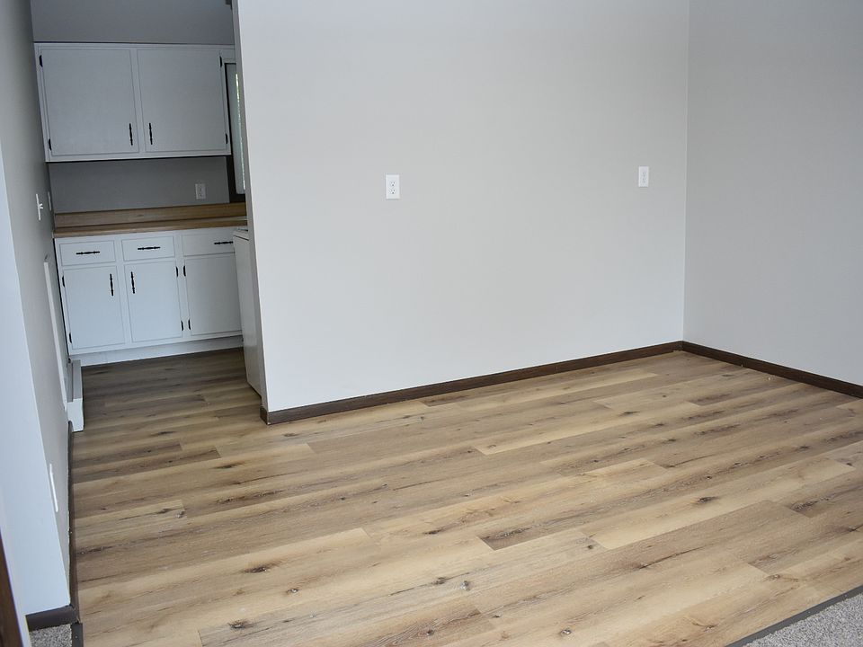 Dining room area with new floors